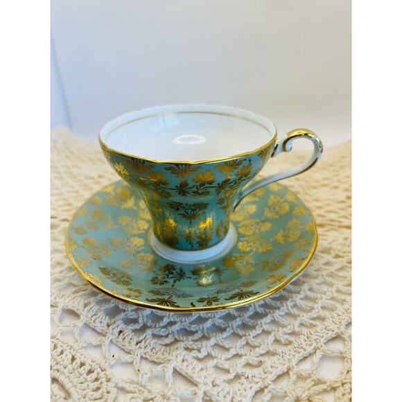 Aynsley Bone China Corset Tea cup & Saucer Green Gold Filigree Baroque Design - Picture 1 of 10